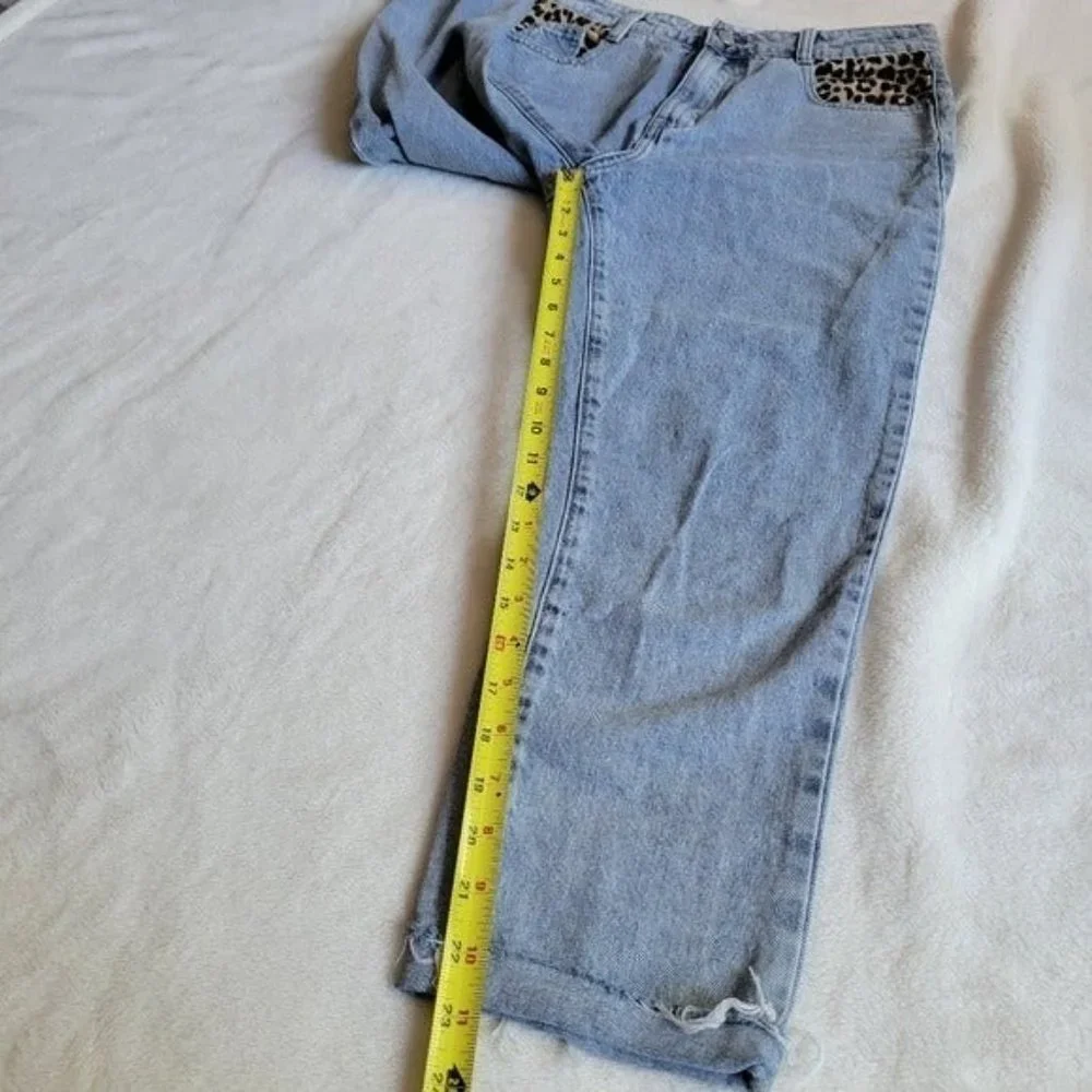 Princess Polly Leopard Pocket Raw Hem Cropped Jeans Size US 4 - Picture 5 of 9